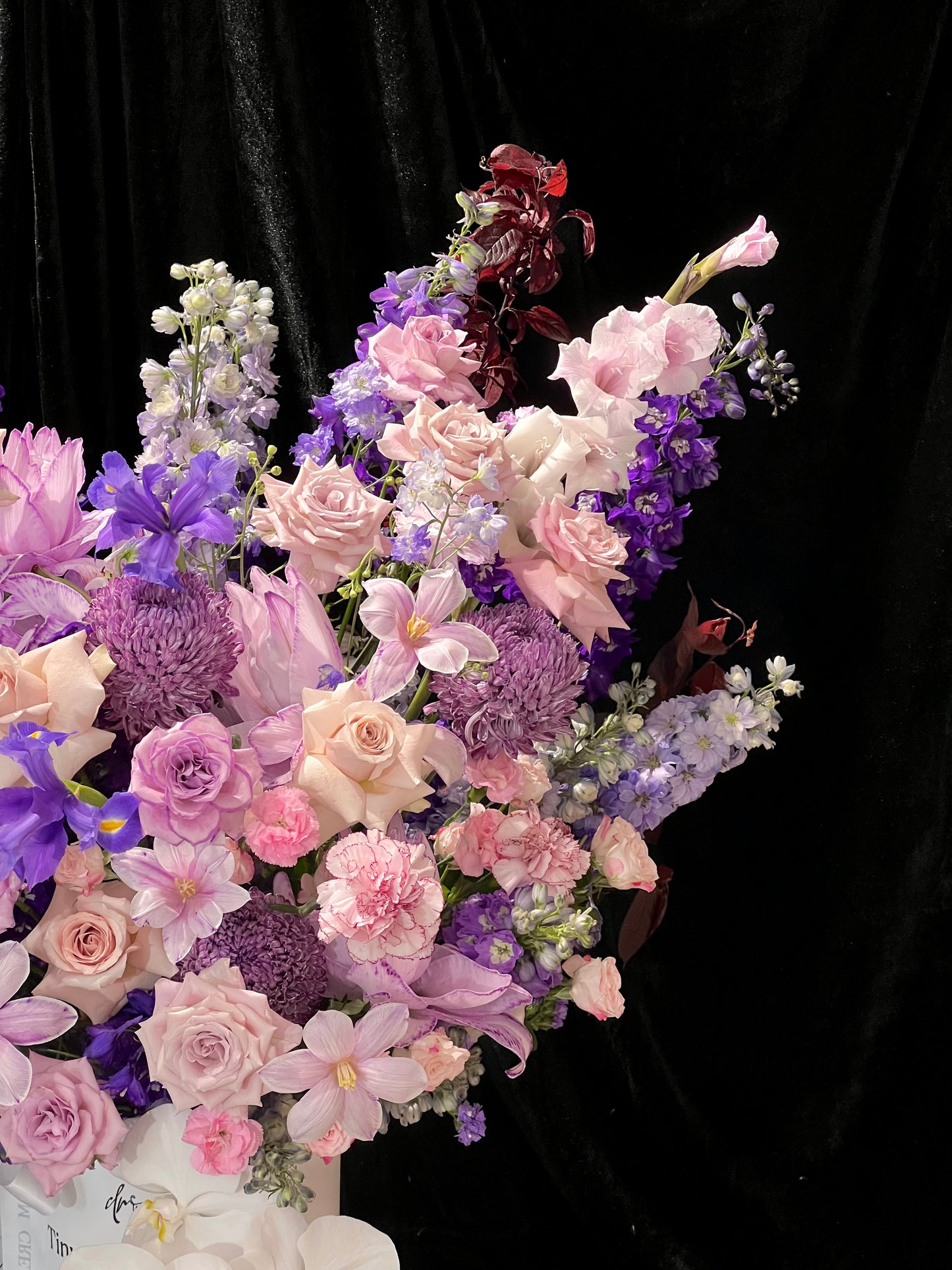 Love's Ambition - Standard Table Arrangement 许我耀眼常规版桌花