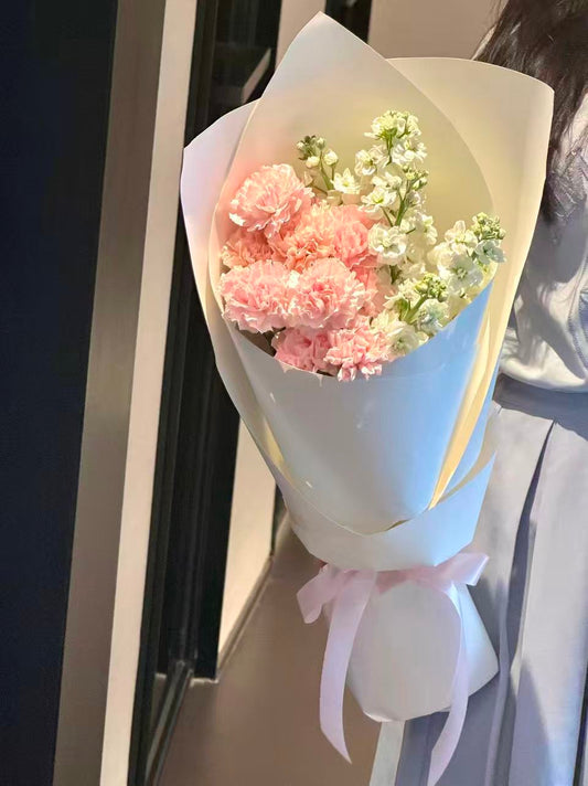 Tender Bloom 一束温柔