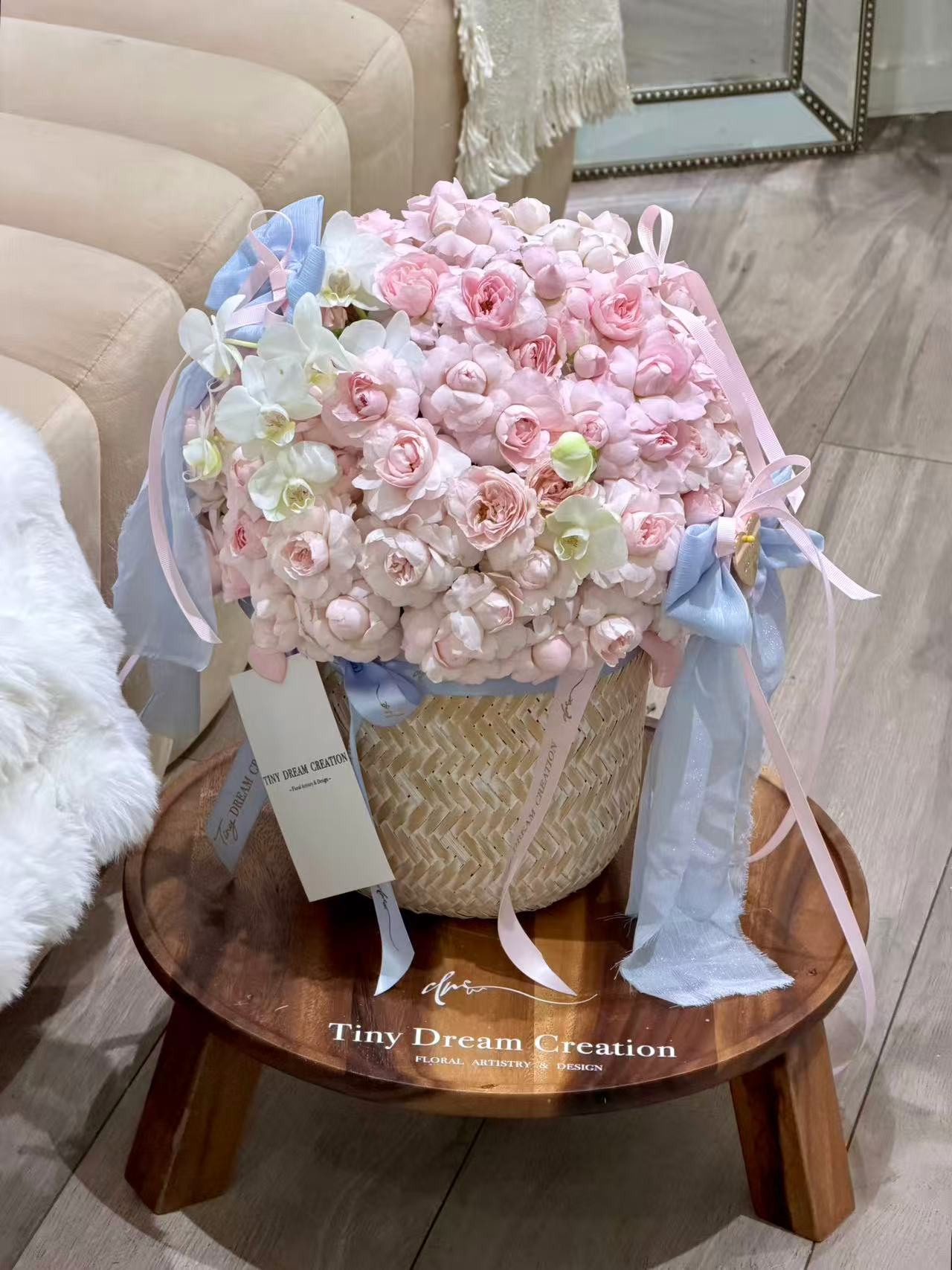 Pastel Fairy Basket 粉蓝仙子桶(360° 球形花篮)