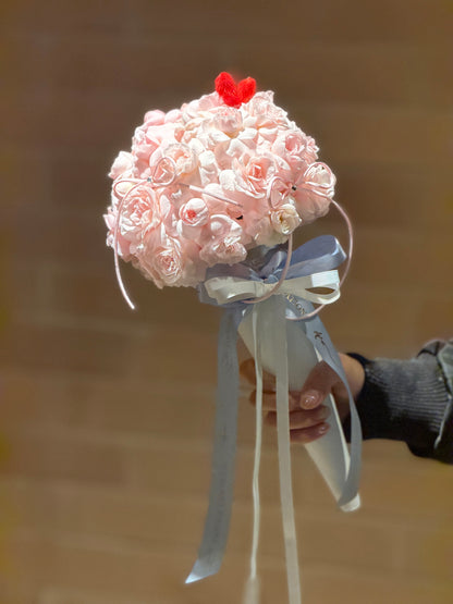 Strawberry Swirl Ice Cream Cone 草莓甜筒 — original product photo