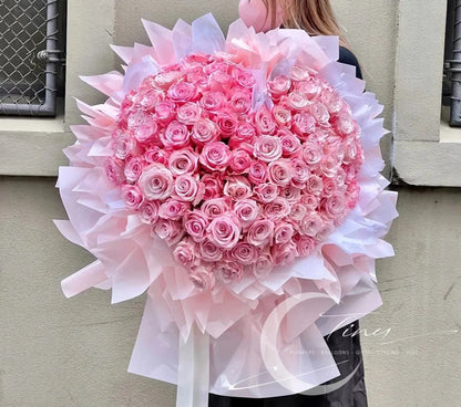 99 Love Heart Rose Bouquet 99 爱心满怀
