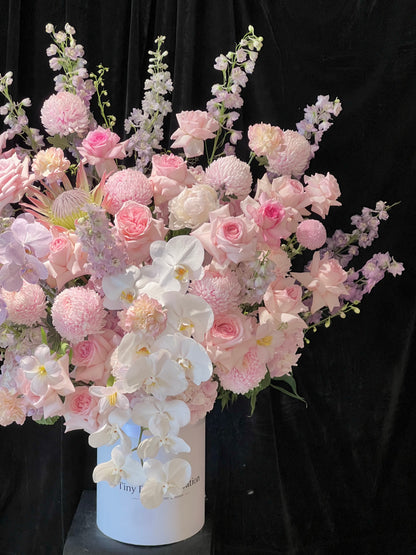 Love's Ambition - Luxury Table Arrangement  许我耀眼豪华版桌花