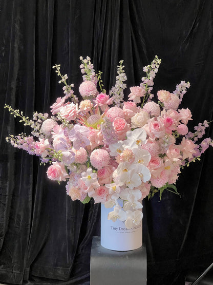 Love's Ambition - Luxury Table Arrangement  许我耀眼豪华版桌花